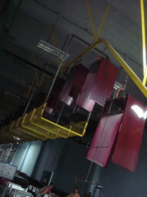 Space Saving Refrigerator Assembly Line Overhead Conveyor