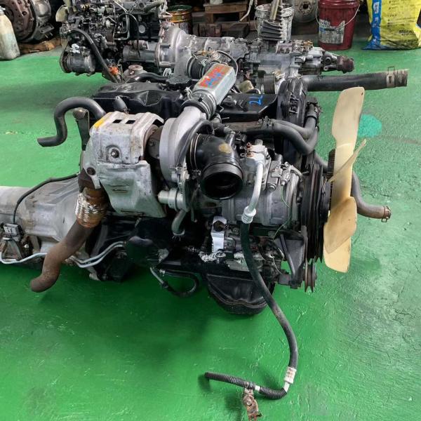 Used Boutique Toyota 2Lt Diesel Engine Perfect for Overbearing Prado and Pickup Trucks