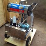 Single Bucket Portable Vacuum Pump Milking Machine With 250 l / Min Vacuum Pump