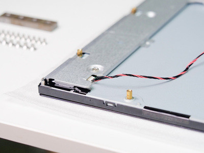 Full View Industrial LCD Display LG 31.5" Desktop Screen 350cd/m2 LM315WR1-SSA1