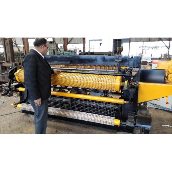 Durable Roll Mesh Welding Machine , Wire Cage Making Machine For Construction