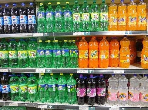 Vertical Multi functional Isobaric Filling Machine For Carbonated