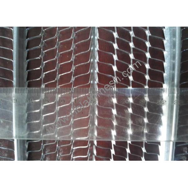 8*12mm Hole Size Galvanized Rib Lath Mesh 600mm Width 2-3m Length