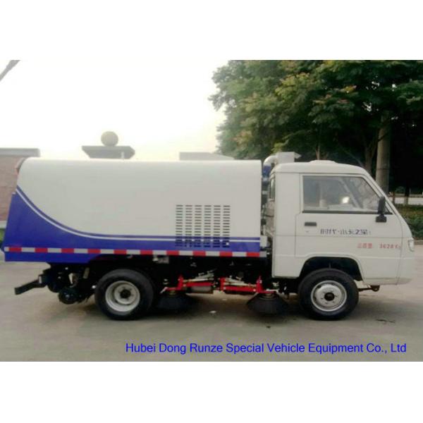Foton Mini Road Sweeper Truck , Mechanical Street Sweeper With 4 Brushes 2 Cbm