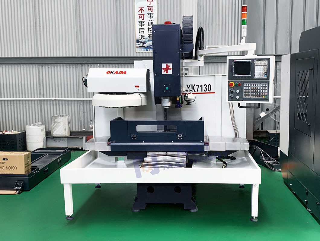 XK7130 Bed Type CNC Milling Machine High Accuracy Medium Duty Universal Metal