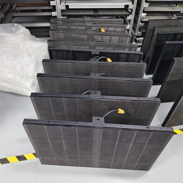 High Quality Crystal P3.9 Full-Color Outdoor Media Facade Shop Window Led Video Wall Advertisement Led Grille Display