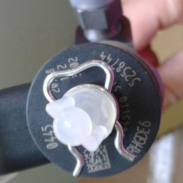 Cummins ISF2.8 Diesel Engine Parts New Fuel Injector 5258744 5309291 0445110376