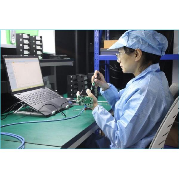 YEL-3052 Adjustable DC Power Supply 0-12V/0-1A for Precise Voltage and Current Control