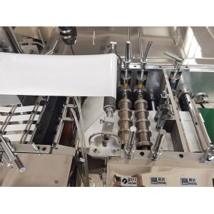 Large Adjustable Sanitary Napkin Packaging Machine Cotton Sheet