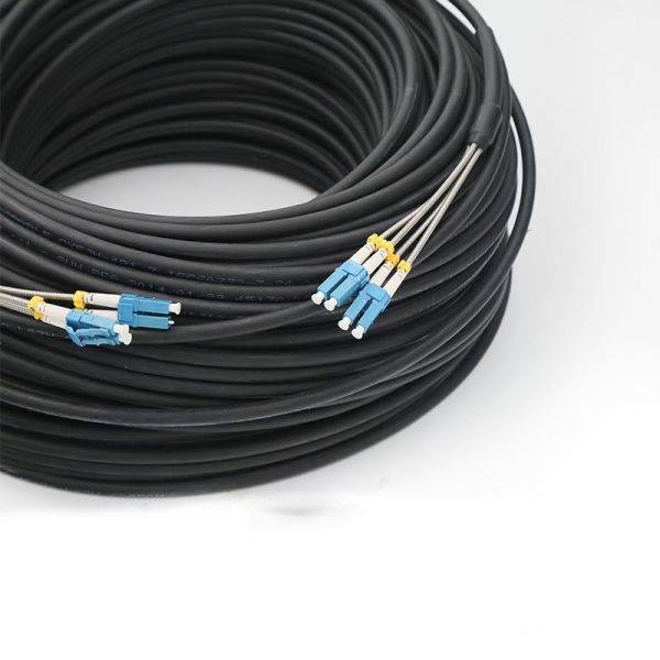 APC UPC 1550nm Waterproof Fiber Optic Cable FC SC Carrier Pigtail