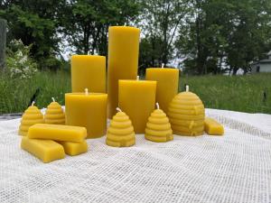 China 8g/100g 13g/100g Iodine Beeswax Candle Wax Medium Yellow Beeswax For Candle Making on sale
