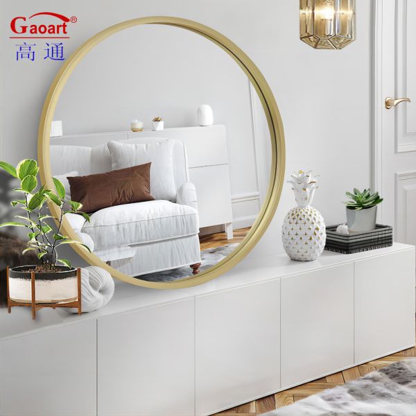 Stunning and Eye-Catching Framed Mirror for Interior Focal Point