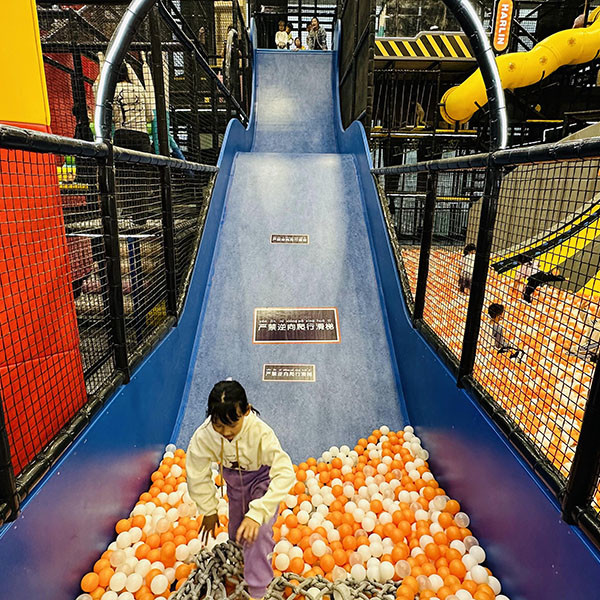 Indoor Playground Slide for Kids 3-10 Years Plastic Safety Design