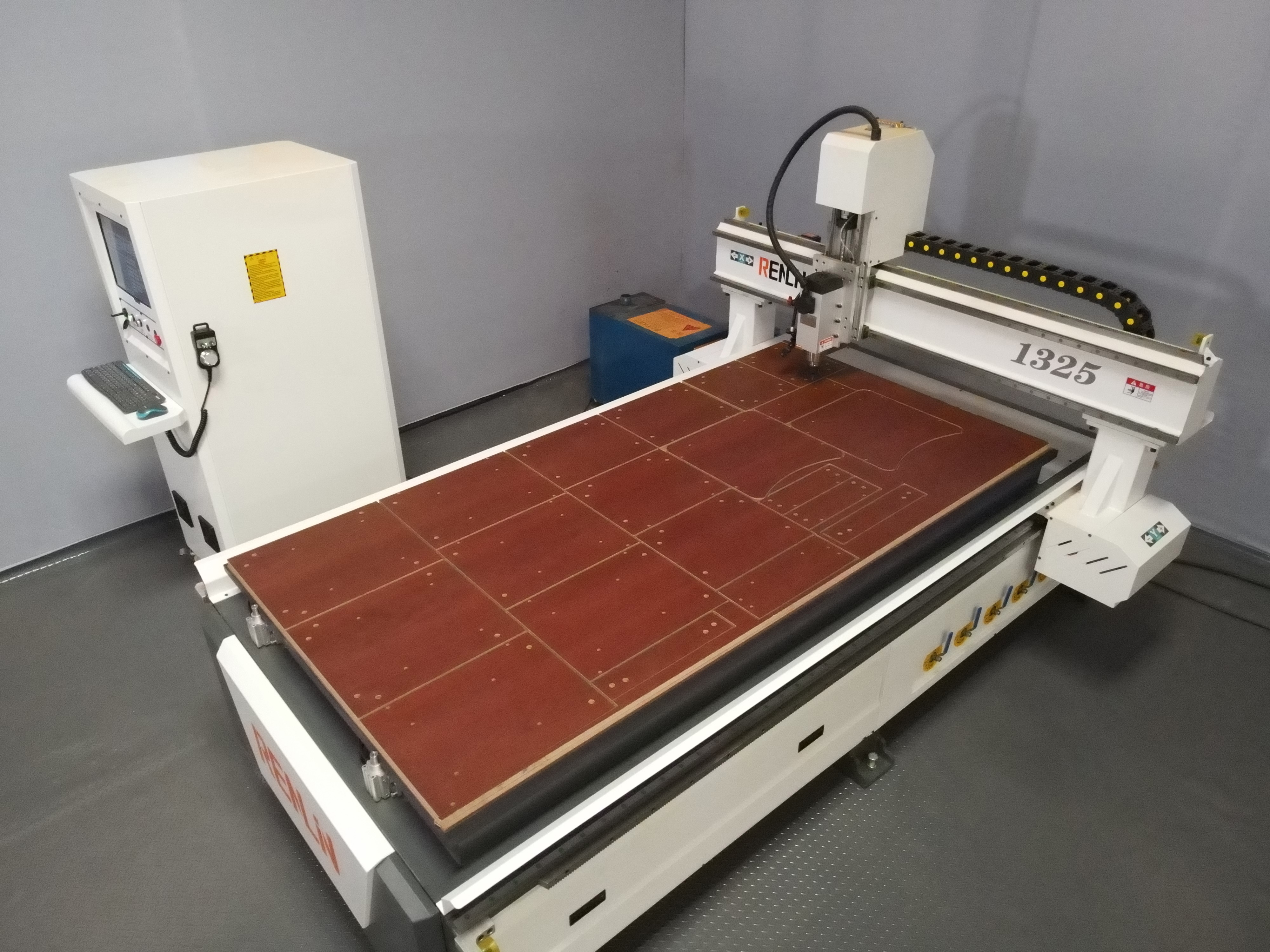 6kw Spindle Power Woodworking CNC Wood Cutting Machine 25 M/Min