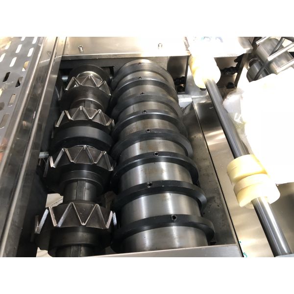 Crispy Pea Snack Extruder Machine , High Output Snacks Production Machines