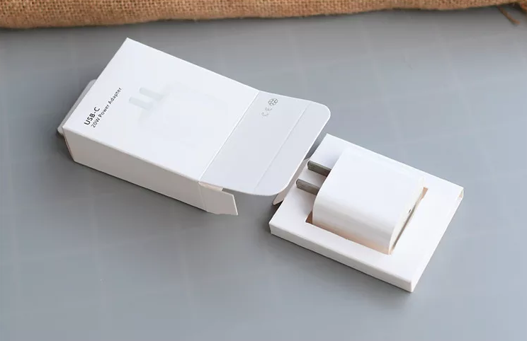 PMS Usb Charger Data Cable Packing Box Greaseproof Debossing