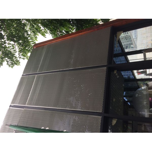 Aluminum 3003 Expanding Wire Mesh 0.5mm Thickness Metal Building Facade Customized
