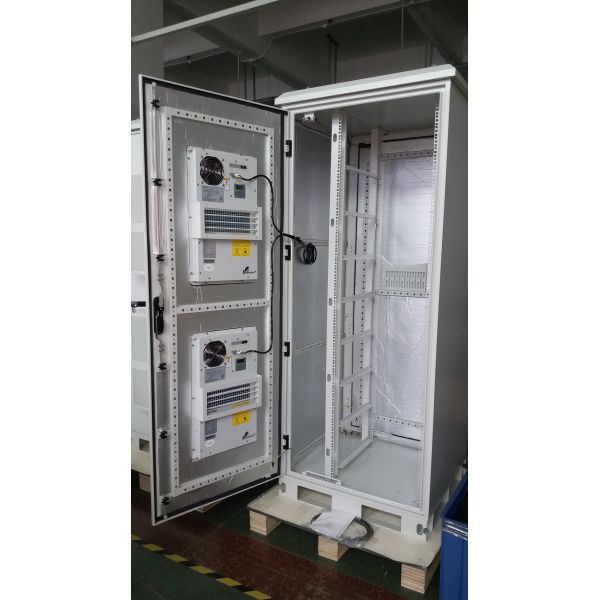 Mini size Outdoor Battery Cabinet Solar System and Telecom Base Station