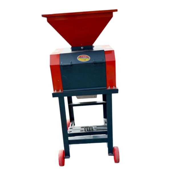 One Man Maize Grits Maker 500-800kg/h Animal Feed Processing Machine
