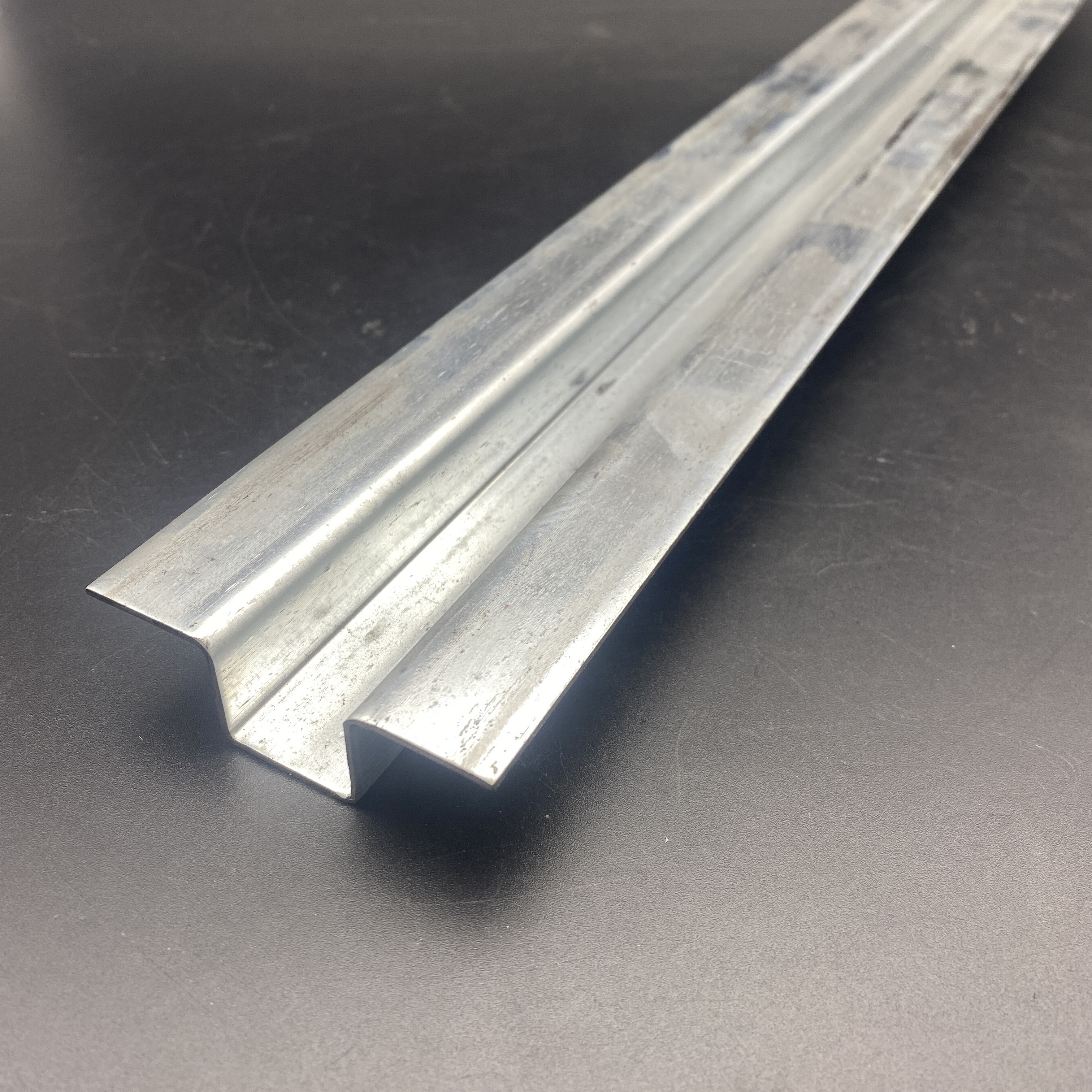 Factory Custom Metal Steel Dysmorphism C Channel