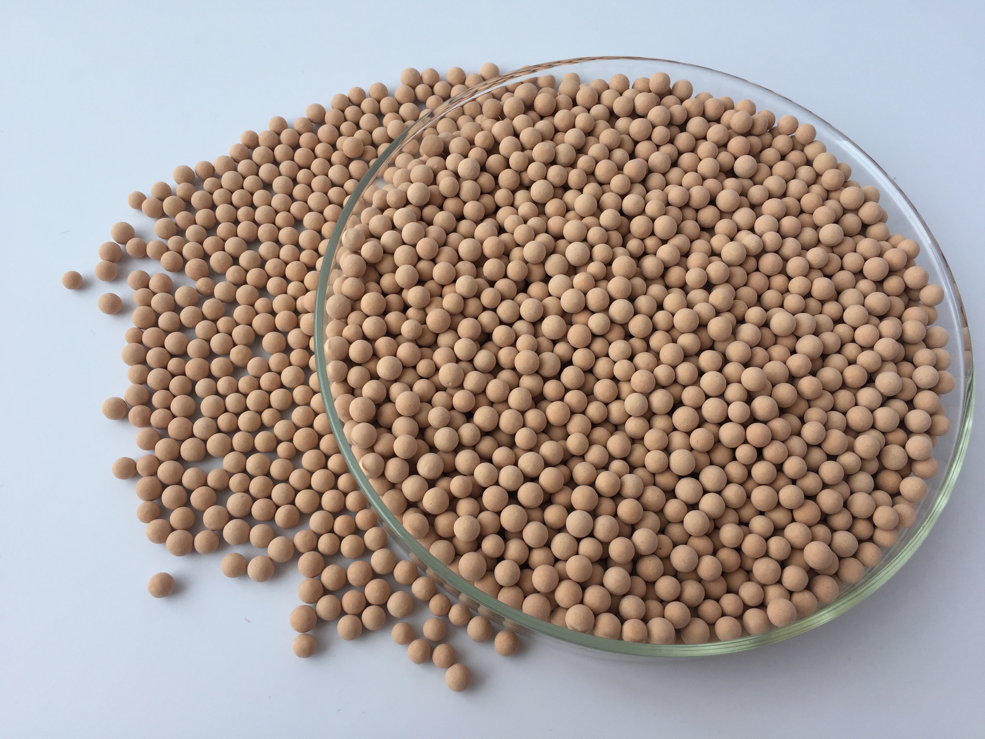 Zeolite Molecular Sieve 5A Adsorbent 21.0% Static Adsorbed Water Beige SGS REACH Certified