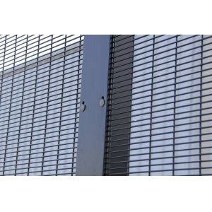 China Protective Spike Net 4mm Anti Climb Security Fencing 358 Guardrail on sale