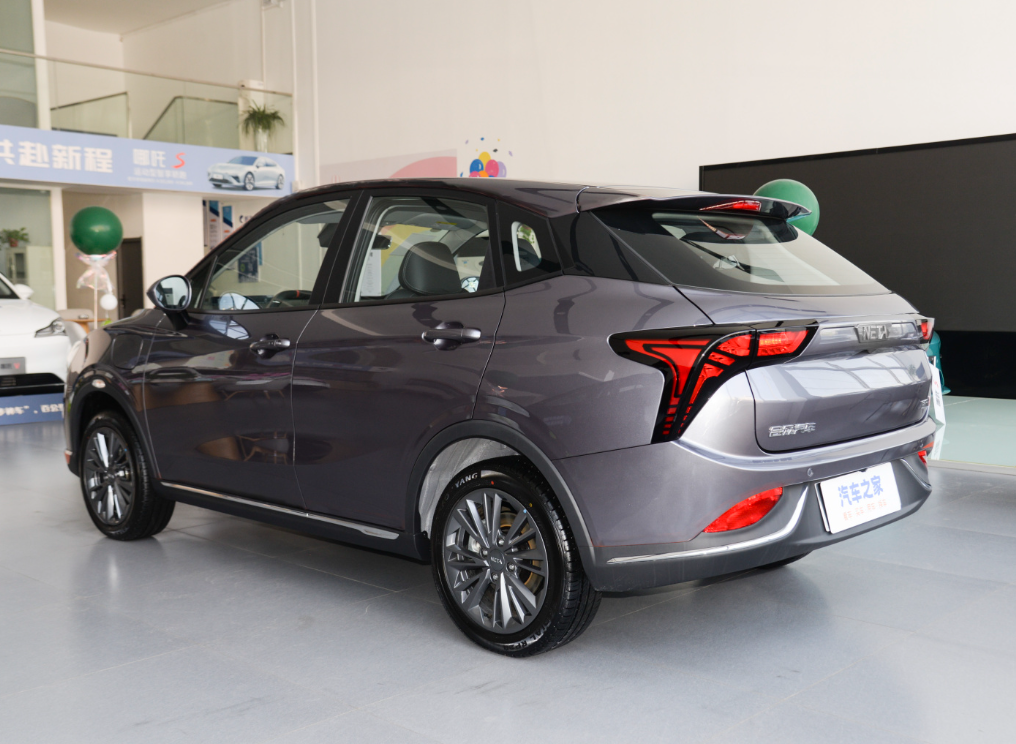 Left Drive 5 Door 5 Seat SUV Electric Car Neta V Second Hand Vehicles Used Cars