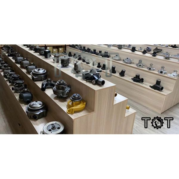 VOE21125771 D4D D6D D7E Volvo Engine Water Pump For EC140 EC210 EC290