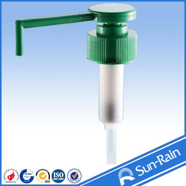 Quality Long nozzle green plastic closure 28 lotion pump dispenser from China yuyao for sale