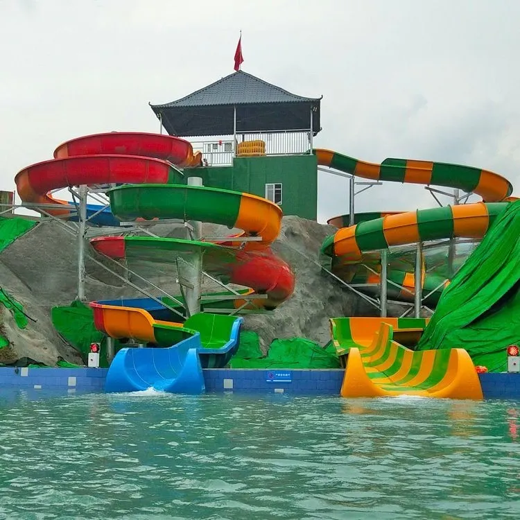 Family Aquatic Playground Spiral Water Slide Playing Ground Water House