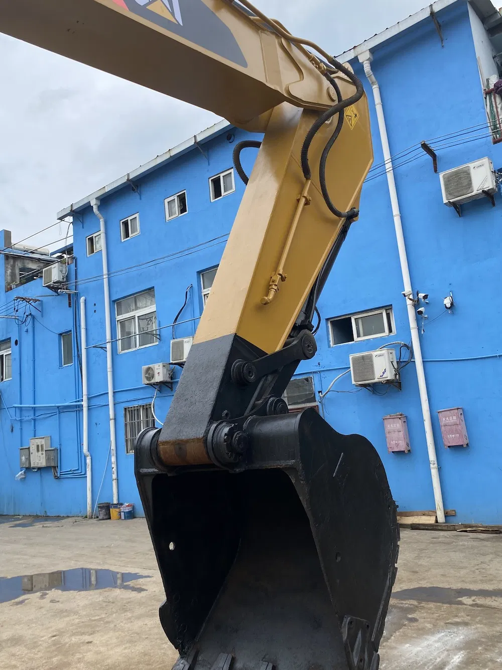 30 Ton Used Caterpillar Hydraulic Crawler Excavator Cat 330d and Excavator 320b 330d 330b 325c 325D, 336D