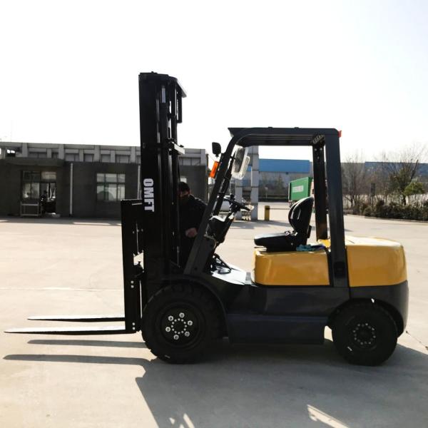 3.5t Diesel Forklift with Triplex Container Mast and Side Shift