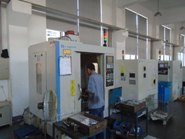 1/2" 3/4" 1" 1 1/4" Motorized Brass Water Valve , Electronic 3 Way Brass Ball Control Valve