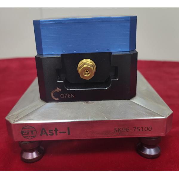 Manual 5 Axis Self Centering Vise / Cnc Milling Machine 0.02mm