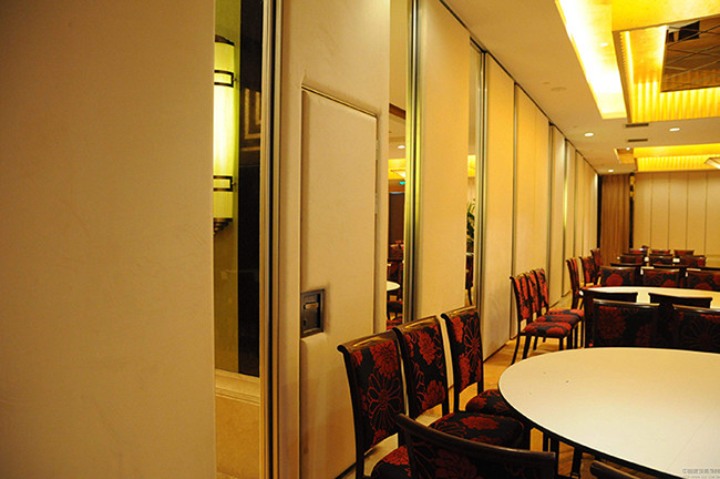 95mm Fabric Surface Soundproof Partition Wall Room Dividers For Hotel