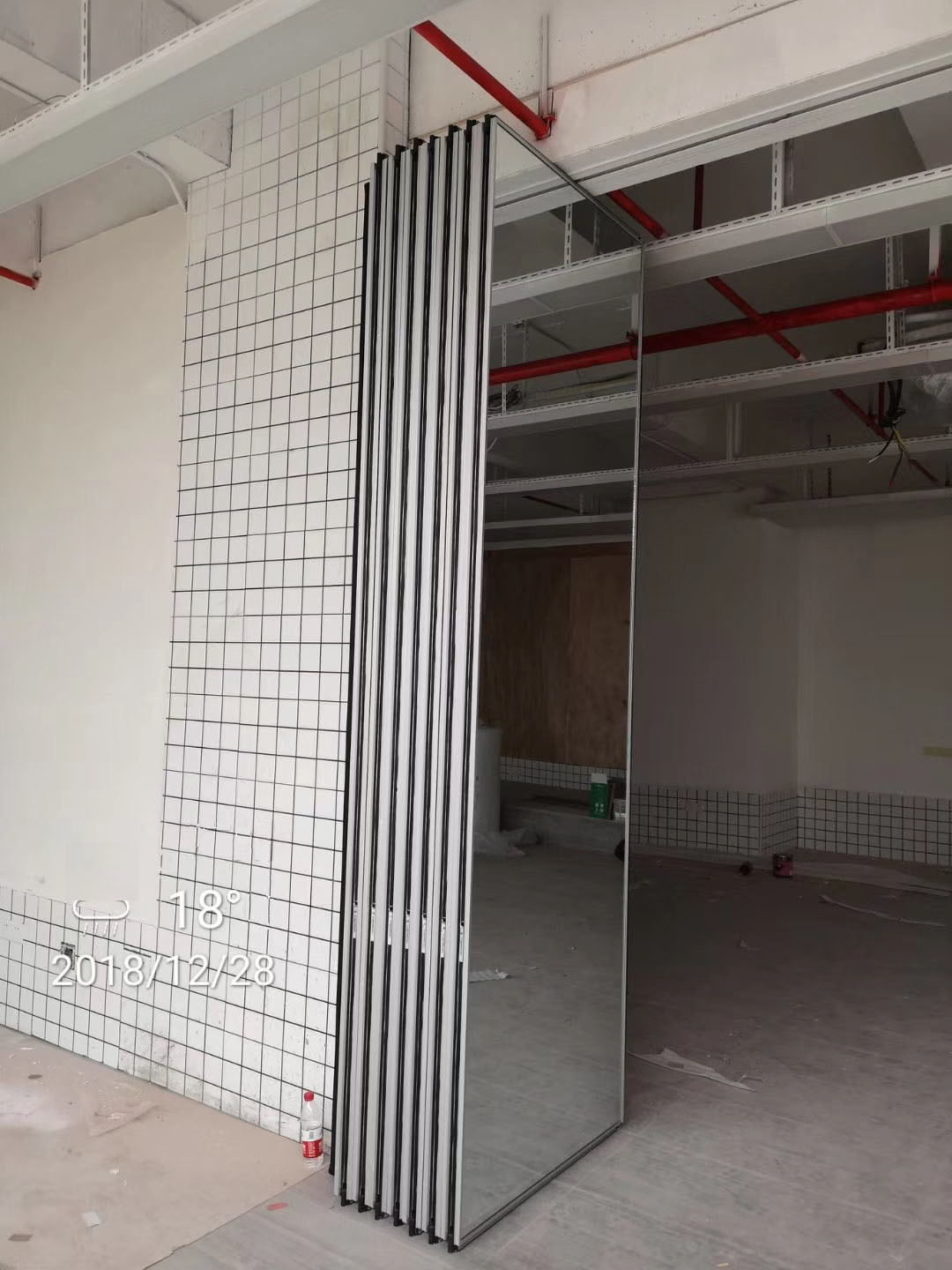 Gym Studio Partition Folding Removable Mirror Glass Wall