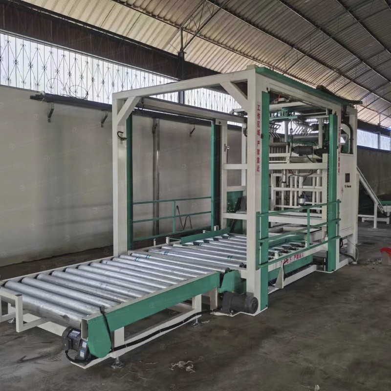 Buy cheap Customized Automated Palletizing Machine, High And Low Position Automatic Palletizer product