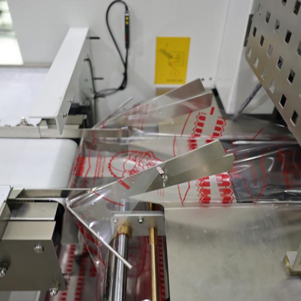 Industrial Automatic Horizontal Packing Machine of Biscuits / Bread / Candy