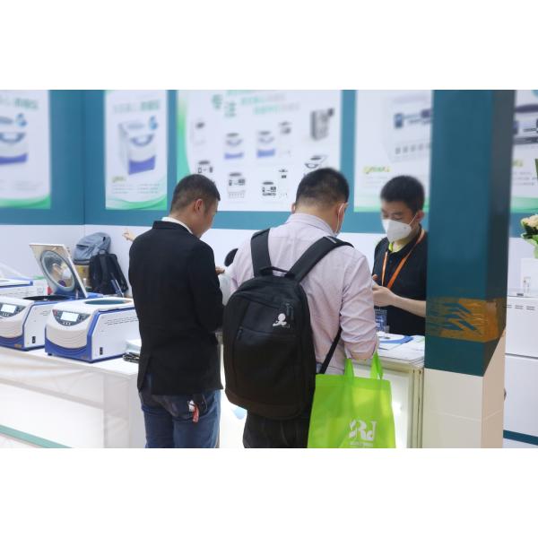 OEM Laboratory Automated Pipetting Workstation PLC Control For Nucleic Acid Extraction