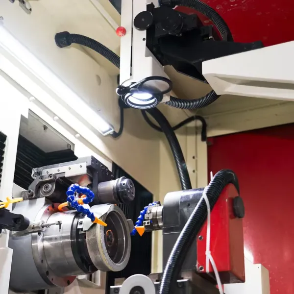CNC Tool Grinding Machine Model Bt-150ds