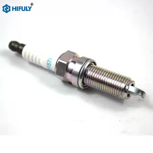 LKR7FI-8 96599 Car Engine Spark Plug Trumpchi 55182623 Rust Resistance