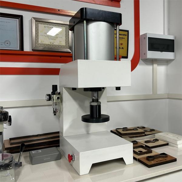 Rubber Dumbbell Slicer Pneumatic Cutter Equipment For Laboratory Cut Rubber Sample Min.5kg/C㎡ Output Source 2 Dumb Knives