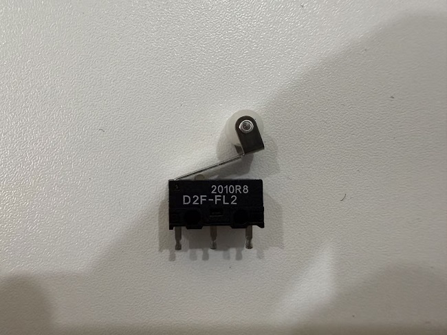 Omron D2F-FL2 1A Basic Micro Switch Low Operating Force 0.74 N Hinge Roller Lever PCB Terminals