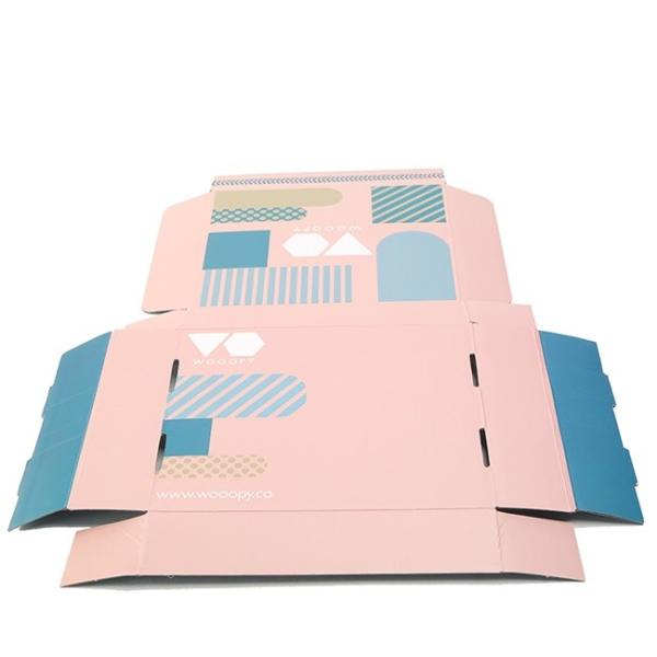 4C Offset Gift Packaging Boxes 300gsm BSCI Recycled With Disposable Tape Seal