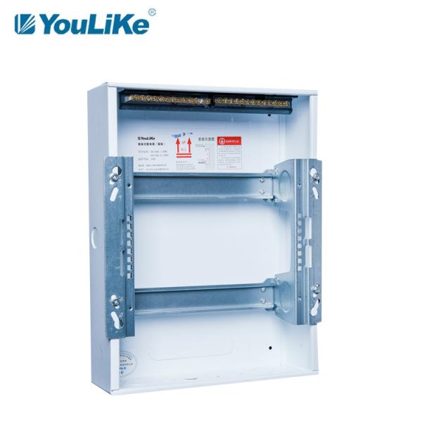 Indoors Two Phase Plastic MCB Distribution Box 24way Cooper Busbar With Din Rail
