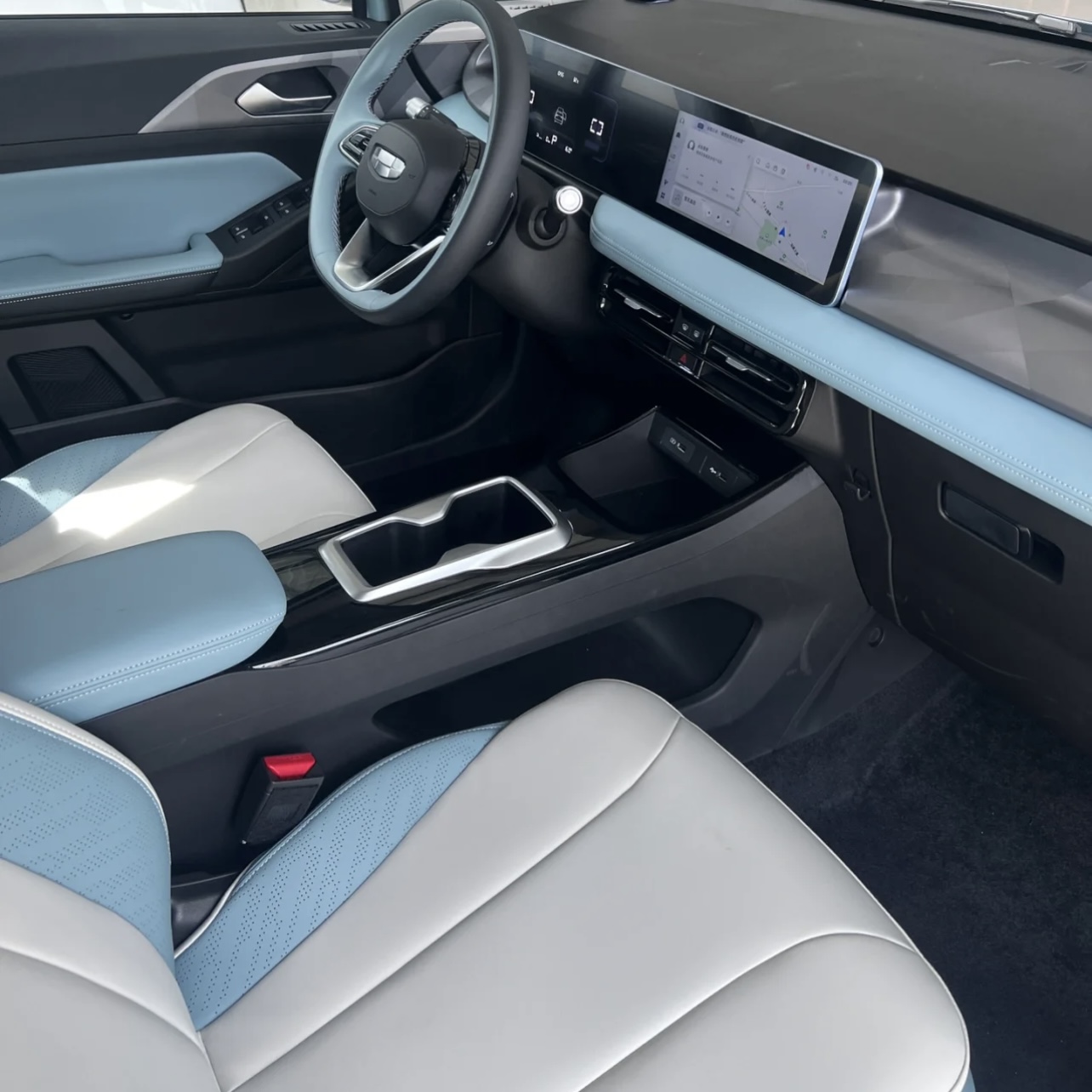 2023 Geely Geometry E Firefly Left Hand i-Drive Electric Car 320Km Range and 5 Seats