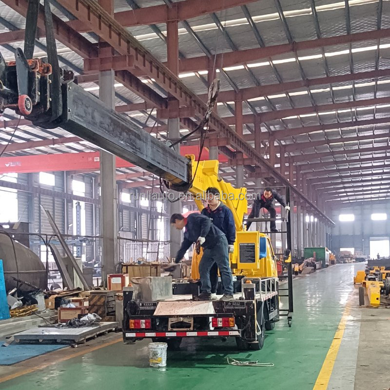 Dongfeng 4x2 Insulated Aerial Work Platform (AWP) | Dielectric MEWP for Live Line Maintenance & Power Utility | CE/ISO Certified
