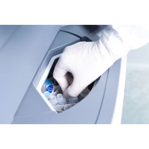 15 Minutes Benchtop Immunoassay Analyzer Throughput 120T/Hour Clinical