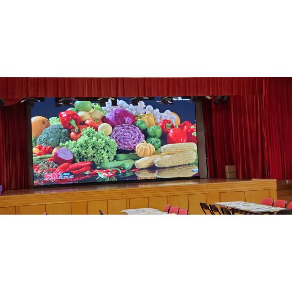 16 Bit COB Small Digital Advertising Screens Systems For Perimeter Flicker Free