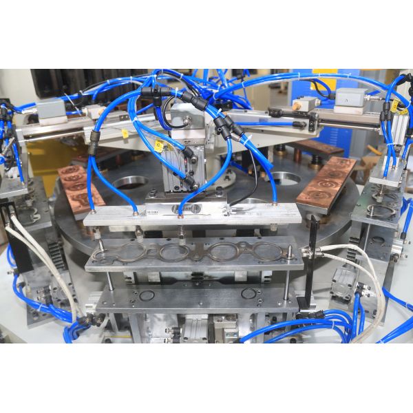 Motor Spacer Automatic Welding Machine High Control Precision With Rotary Platform